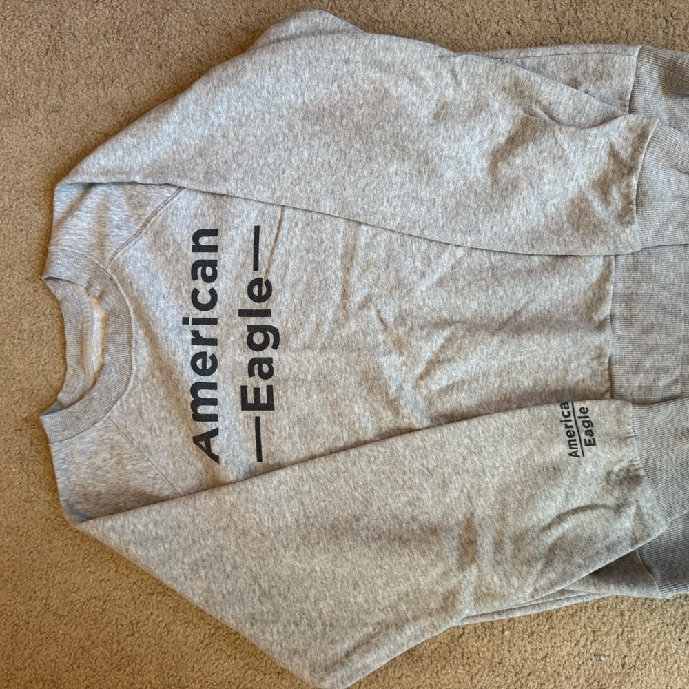 American Eagle Gray Sweatshirt